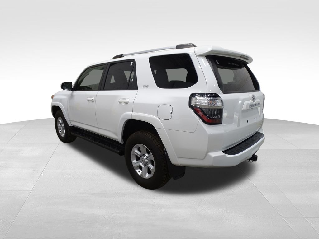 2023 Toyota 4Runner SR5 photo 3