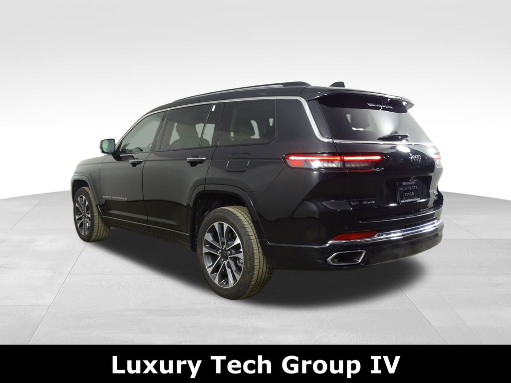 2021 Jeep Grand Cherokee Overland photo 3