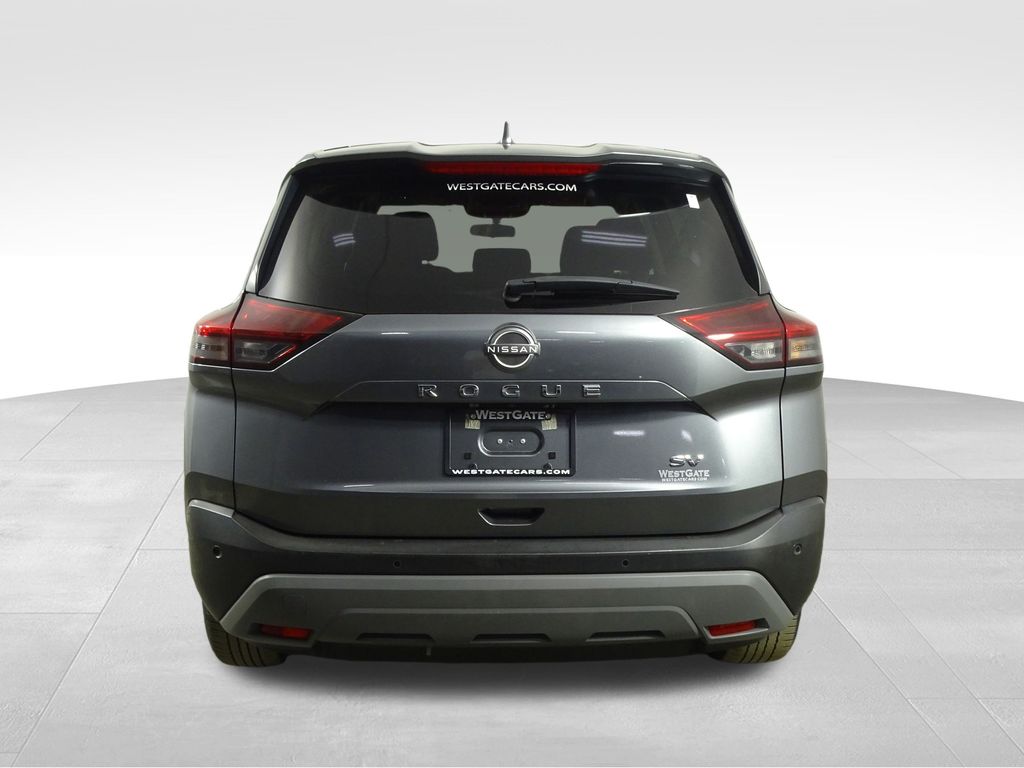 2023 Nissan Rogue SV photo 3