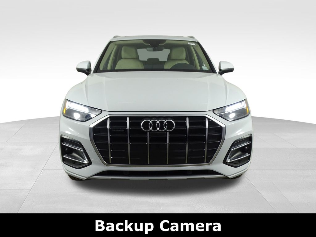 2022 Audi Q5 40 Premium Plus photo 2