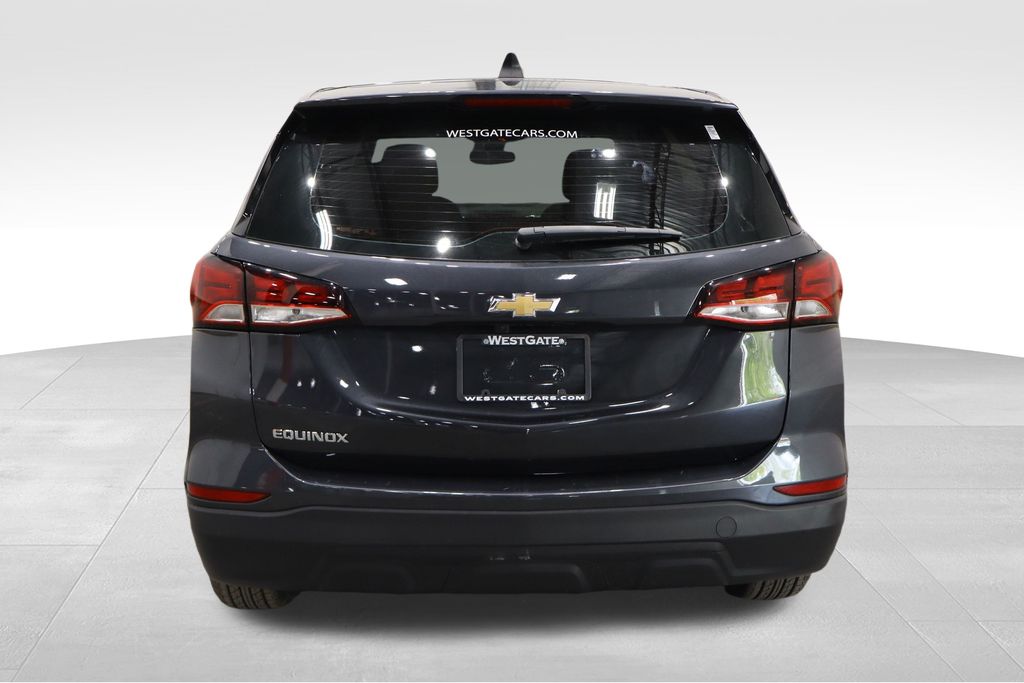 2022 Chevrolet Equinox LS photo 4