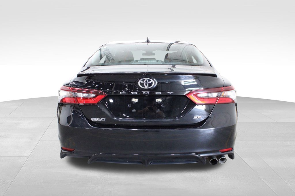 2023 Toyota Camry SE photo 4