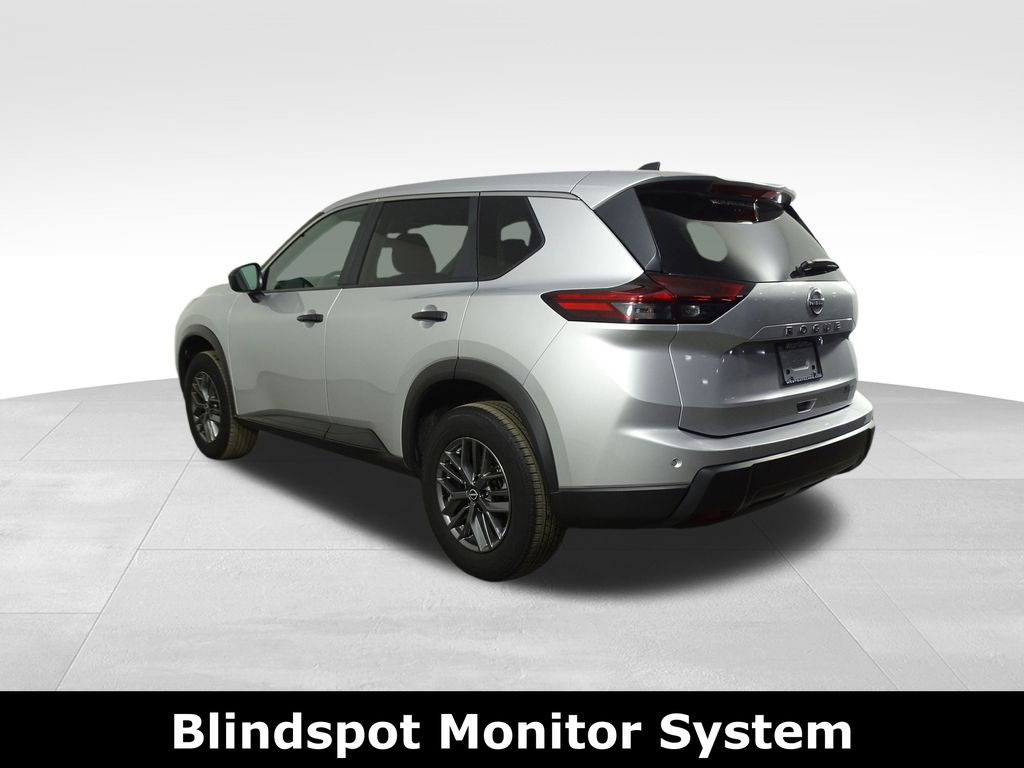 2024 Nissan Rogue S photo 2