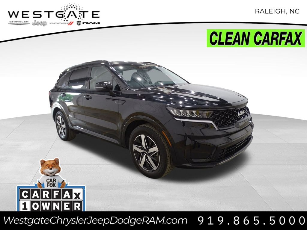 Used 2023 Kia Sorento S SUV