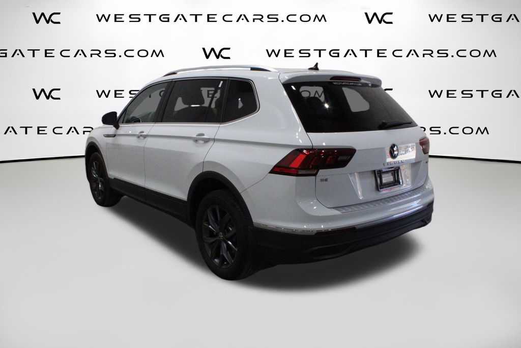 2022 Volkswagen Tiguan SE photo 2