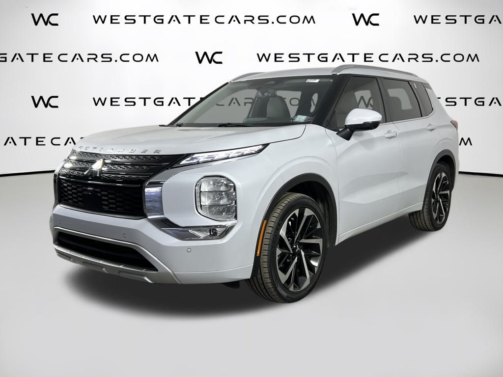 2024 Mitsubishi Outlander SEL's photo