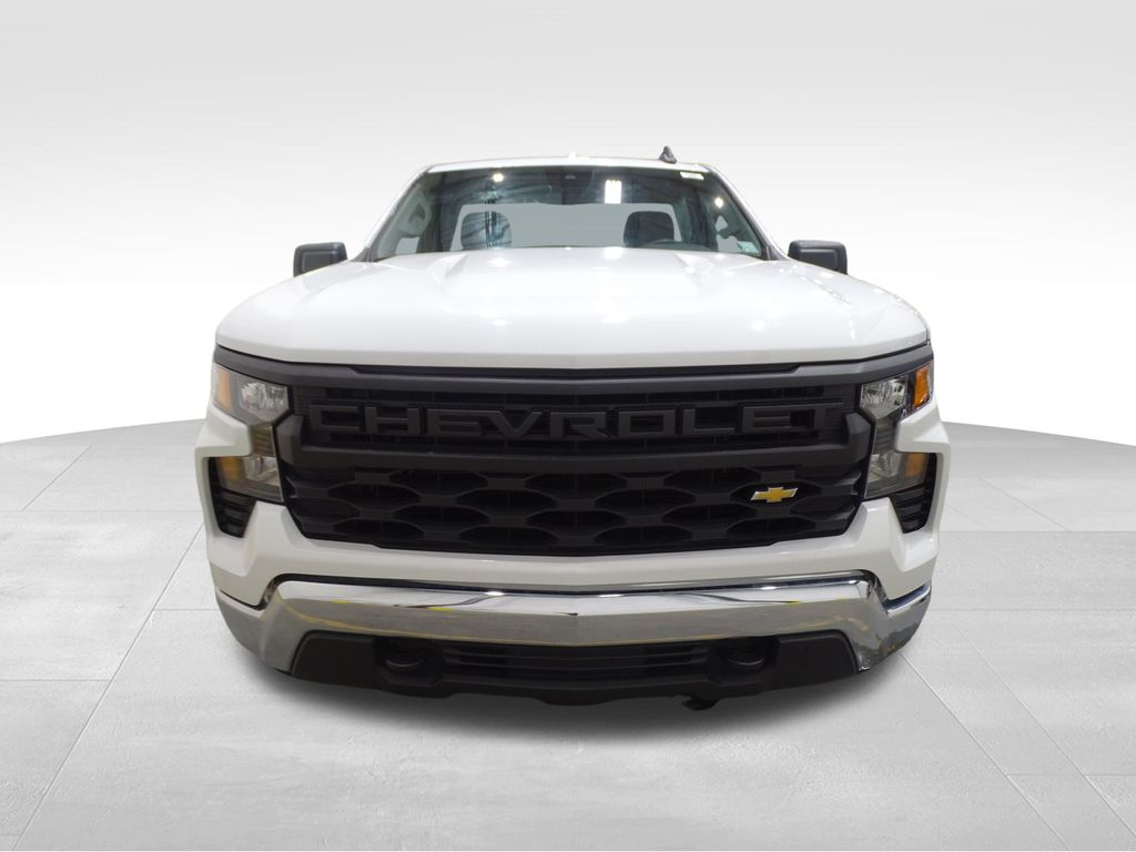 2024 Chevrolet Silverado 1500 photo 2