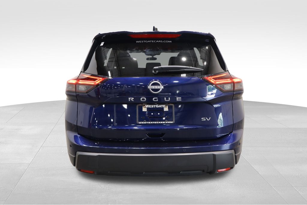 2024 Nissan Rogue SV photo 4
