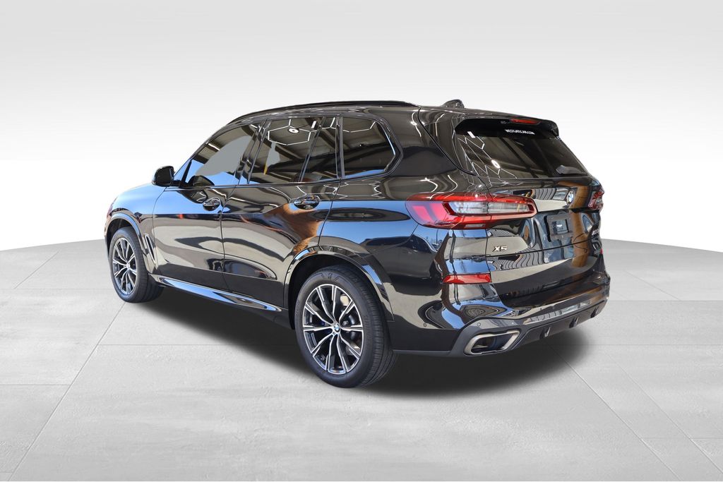 2022 Bmw X5 M50i photo 3