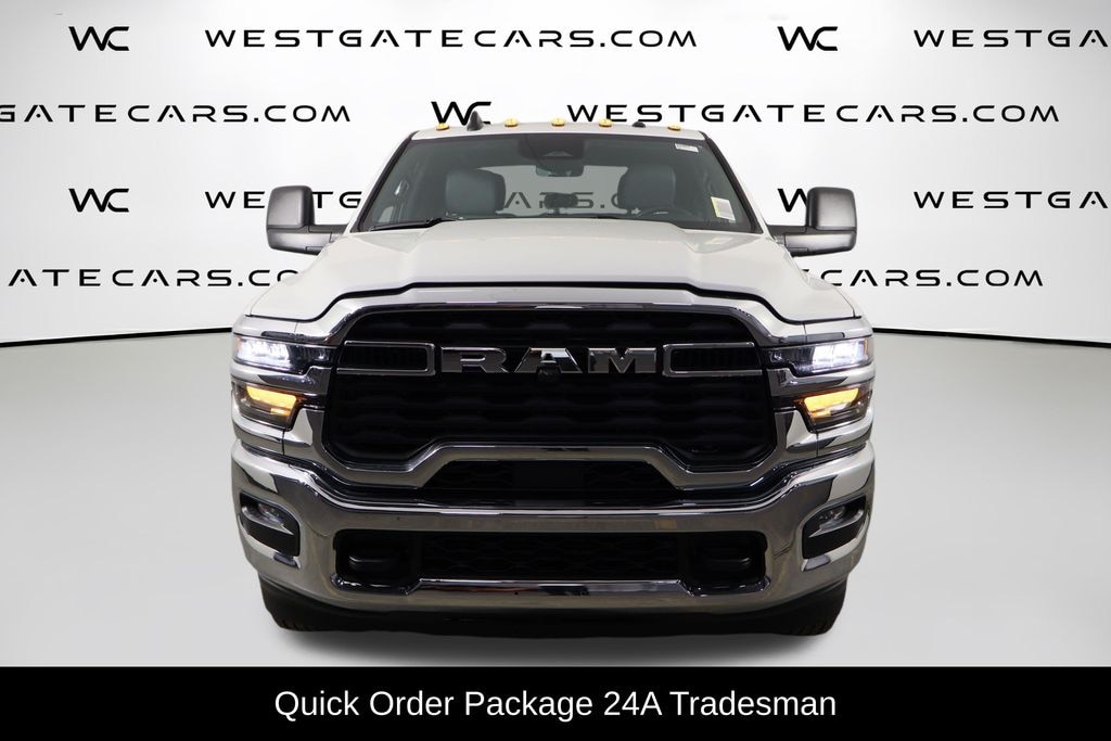 New 2026 Ram 3500 TRADESMAN CREW CAB 4X4 8' BOX Pickup