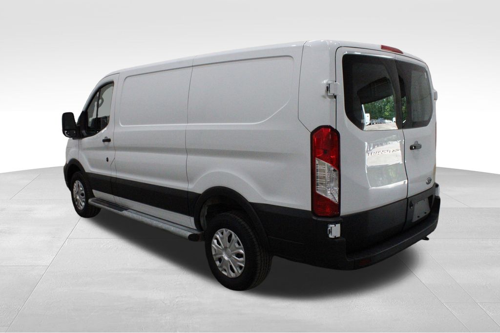 2024 Ford Transit photo 3