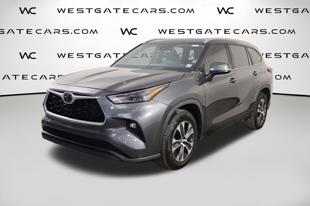 Used 2023 Toyota Highlander XLE SUV