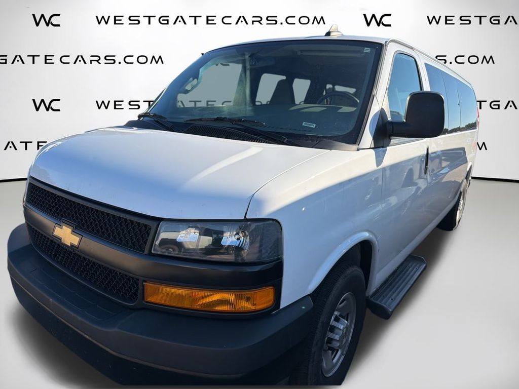 2023 Chevrolet Express Passenger LS's photo