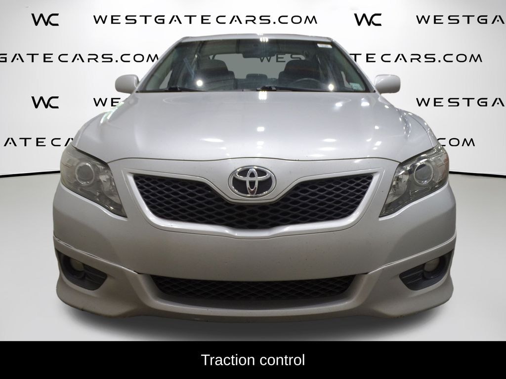 Used 2011 Toyota Camry SE Sedan