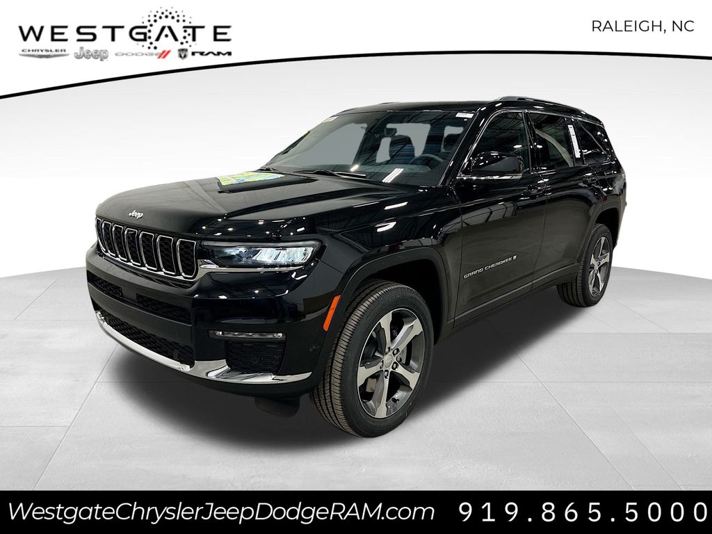 2025 Jeep Grand Cherokee Limited photo 3