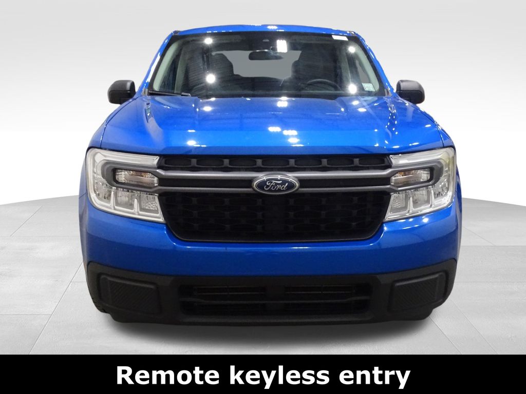 2022 Ford Maverick XLT photo 2