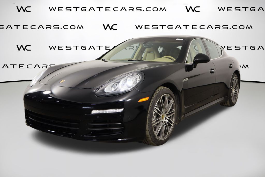 2016 Porsche Panamera S's photo
