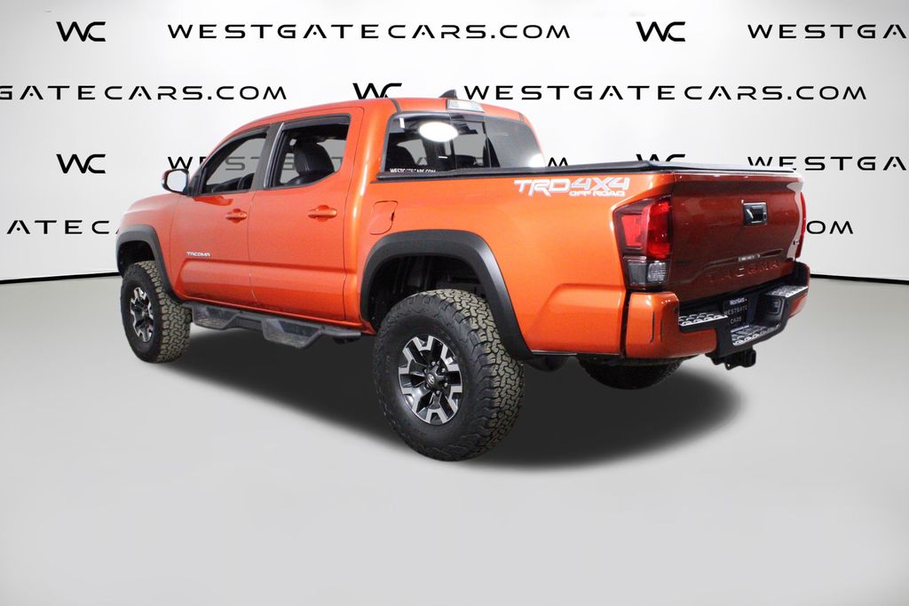 2018 Toyota Tacoma TRD Off-Road photo 3