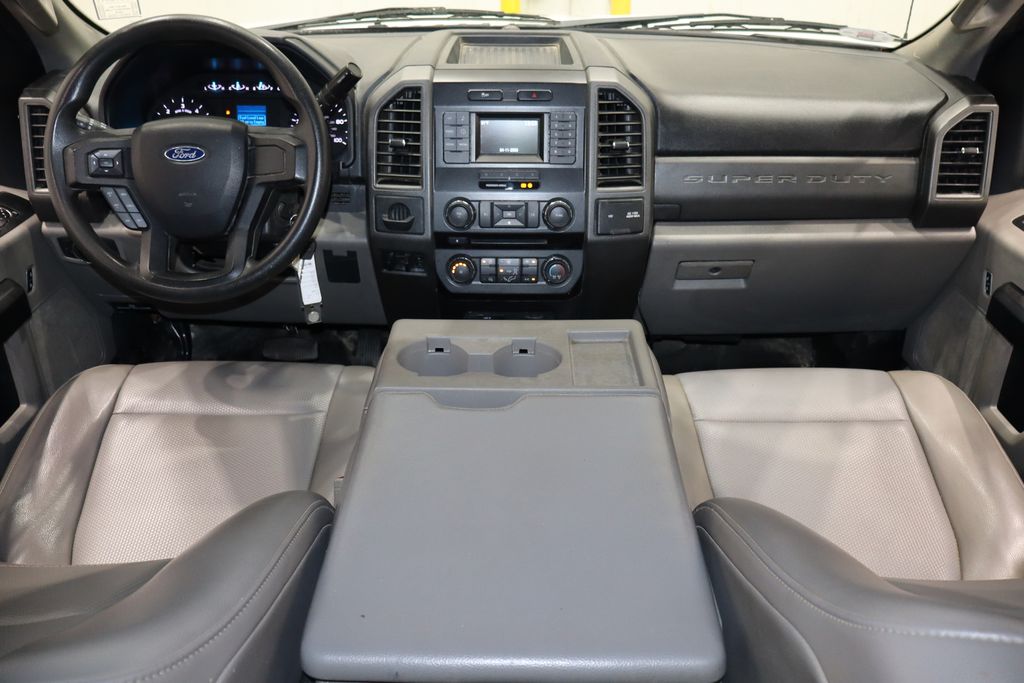 2018 Ford F-550 - Photo 23
