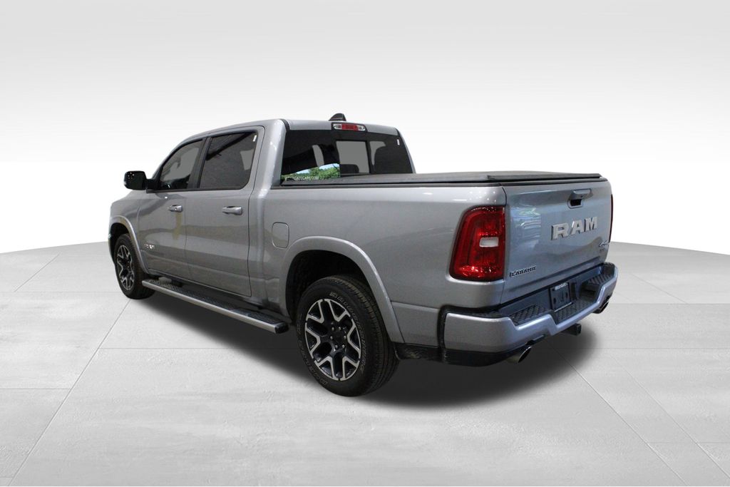 2025 Ram 1500 Laramie photo 3