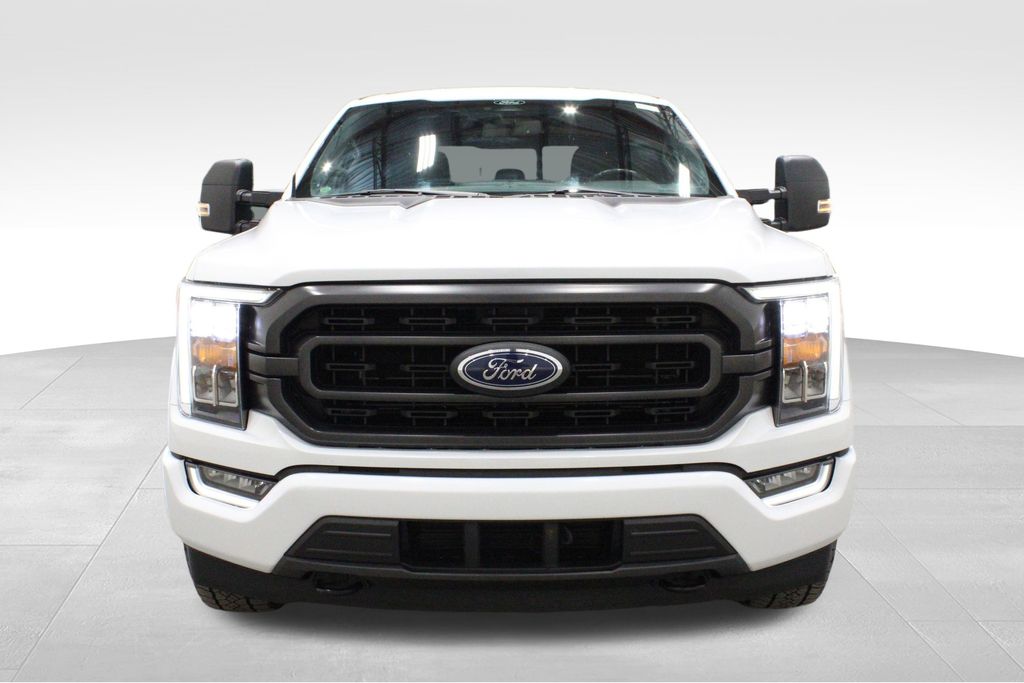 2022 Ford F-150 XLT photo 2