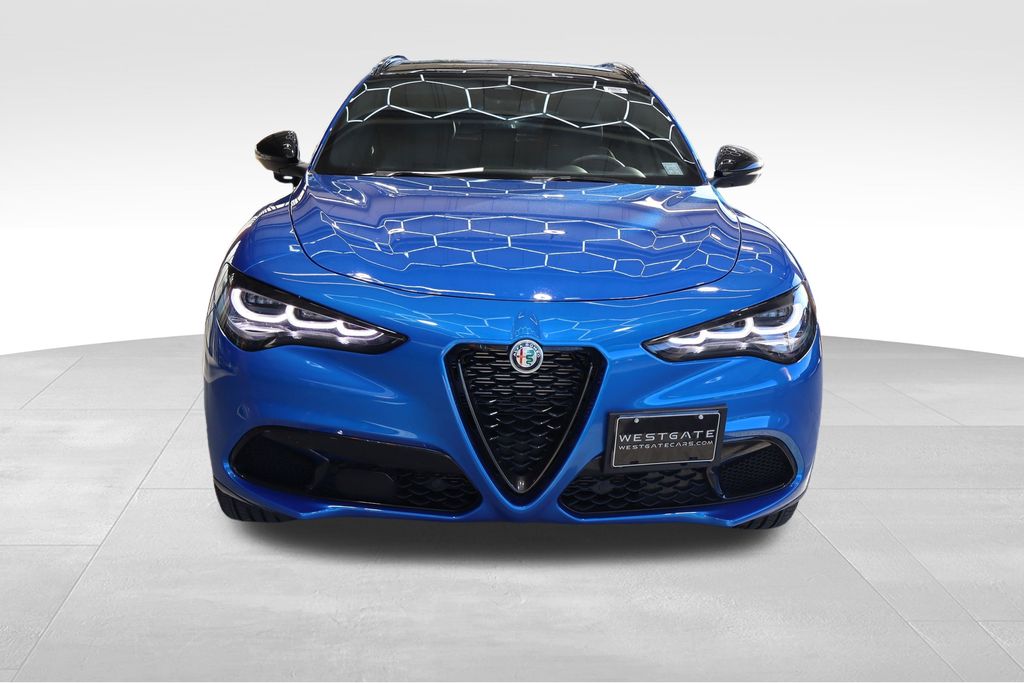 2024 Alfa Romeo Stelvio Tributo Italiano photo 2