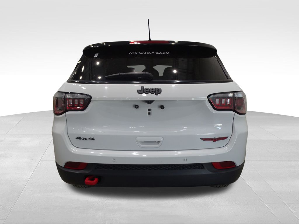 2023 Jeep Compass Trailhawk photo 4
