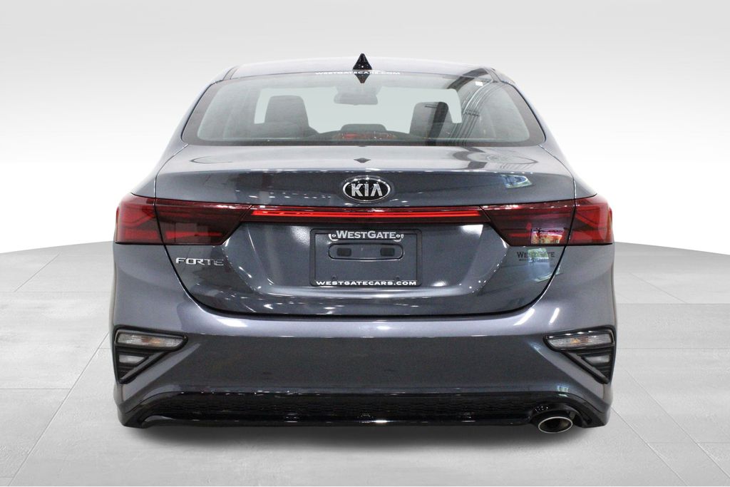 2021 Kia Forte LXS photo 4