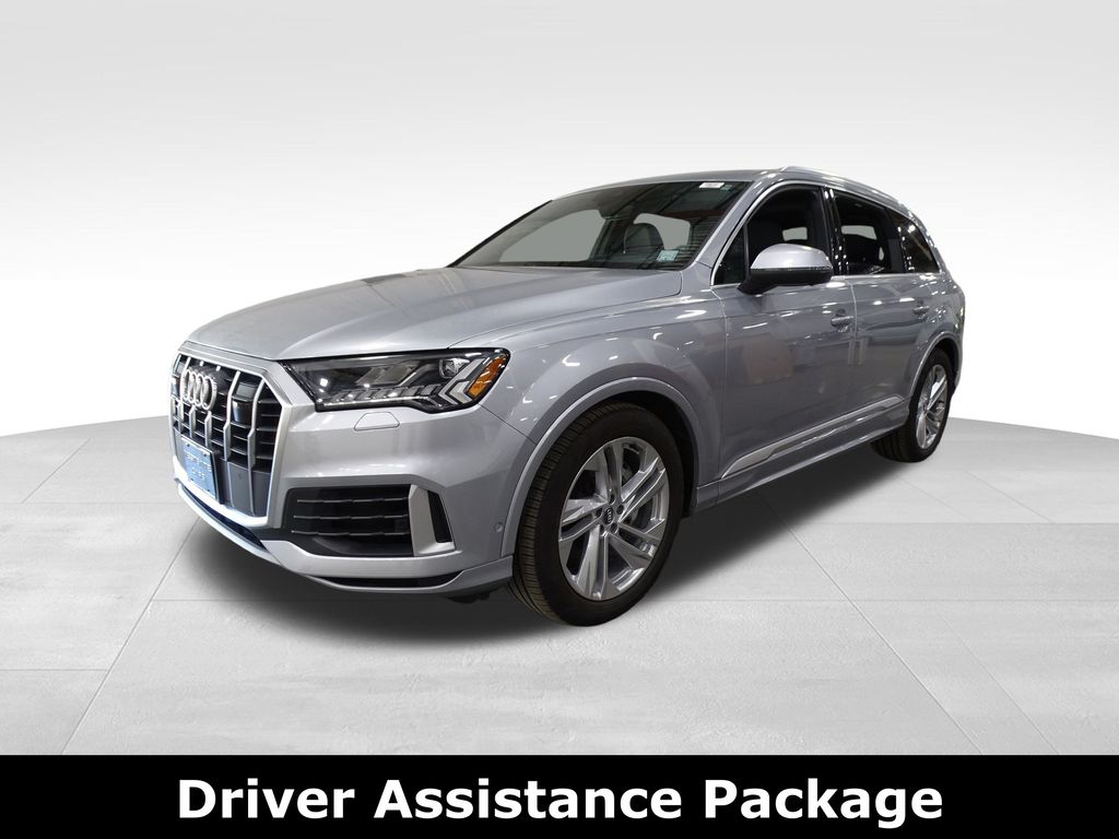 2020 Audi Q7 55 Prestige photo 3