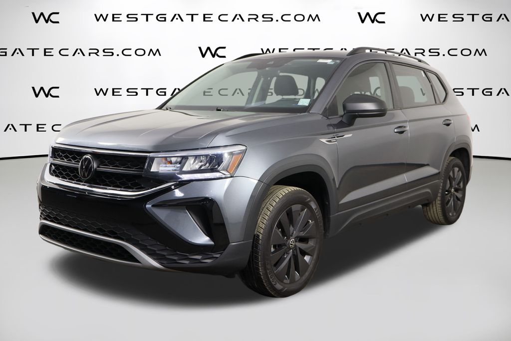 2023 Volkswagen Taos S's photo