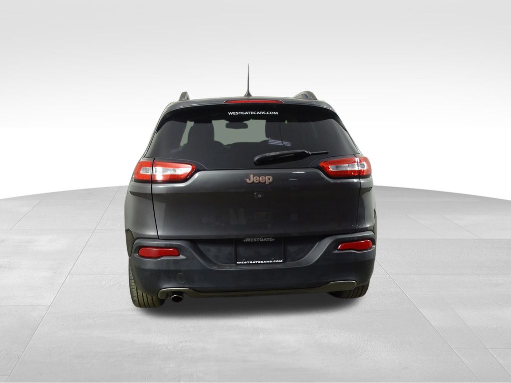 2016 Jeep Cherokee 80th Anniversary Edition photo 2