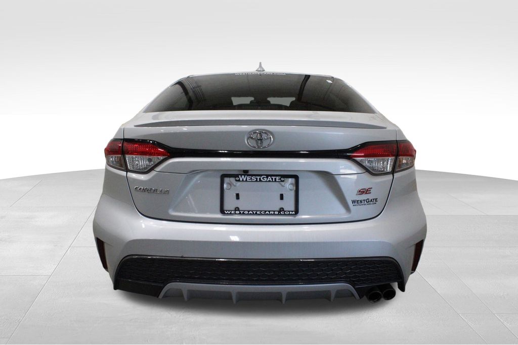 2021 Toyota Corolla SE photo 4