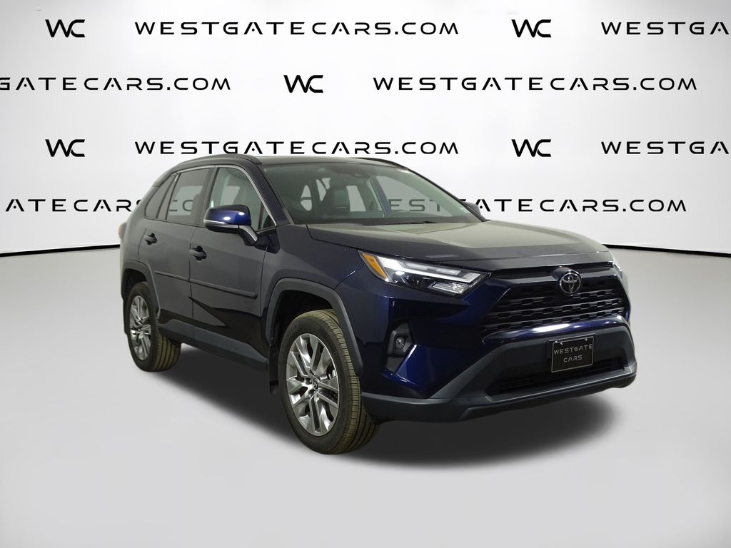 2022 Toyota RAV4 XLE Premium's photo
