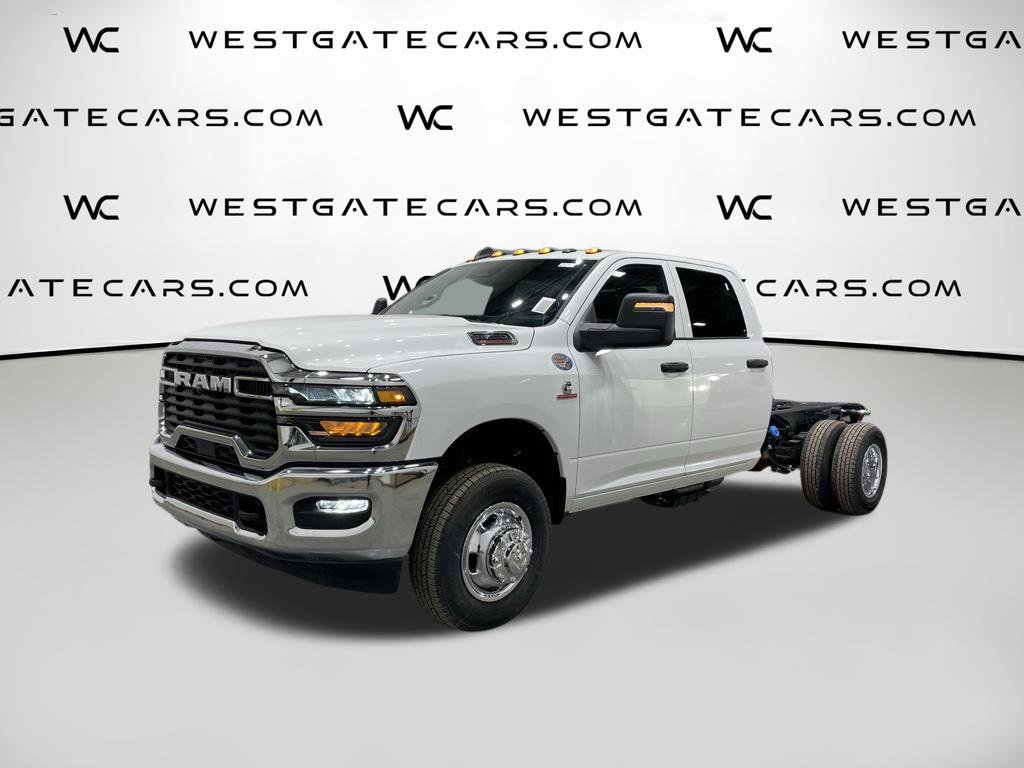 2026 Ram 3500 CREW CAB CHASSIS 4X4 Pickup