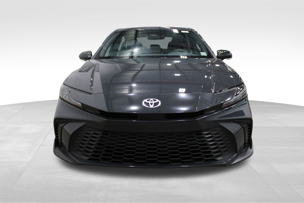 2025 Toyota Camry SE photo 2