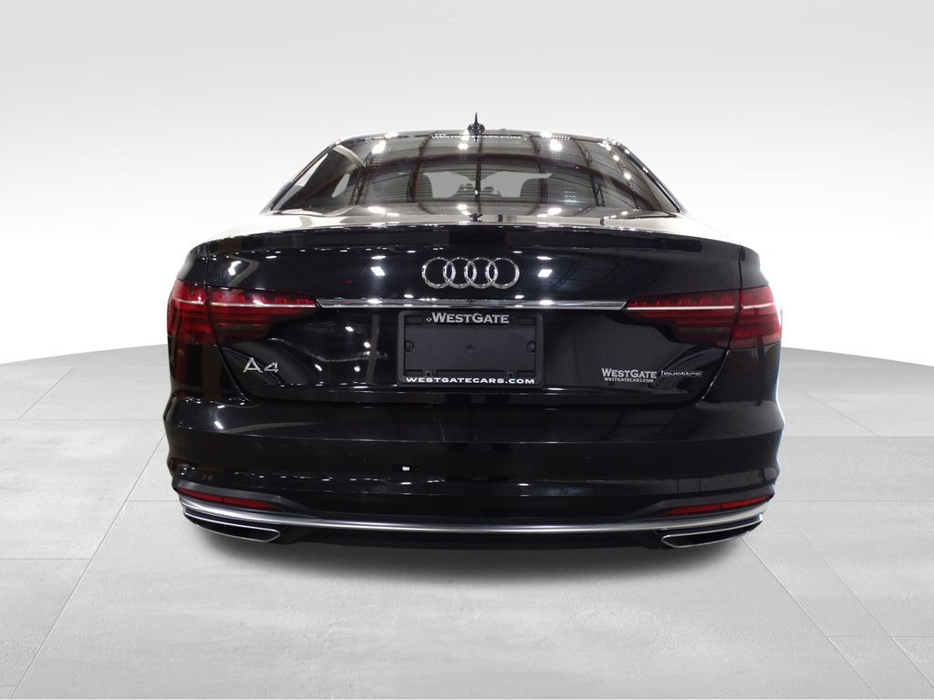 2023 Audi A4 45 S line Premium Plus photo 4