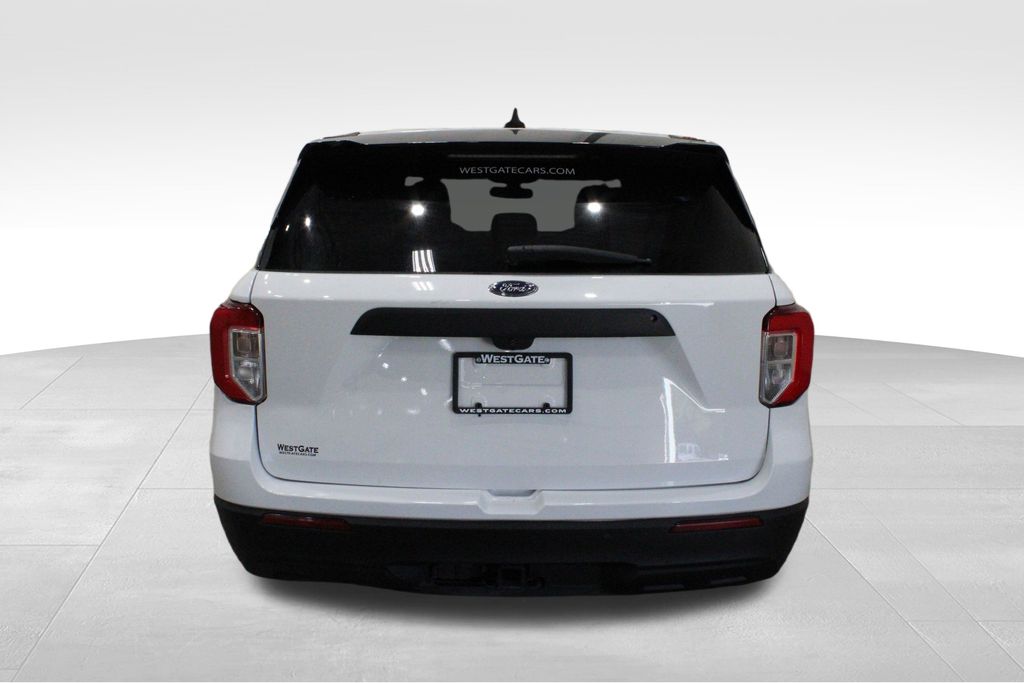 2023 Ford Explorer photo 3