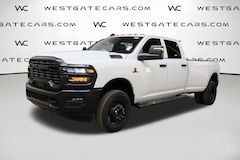 2026 Ram 3500 TRADESMAN CREW CAB 4X4 8' BOX Pickup