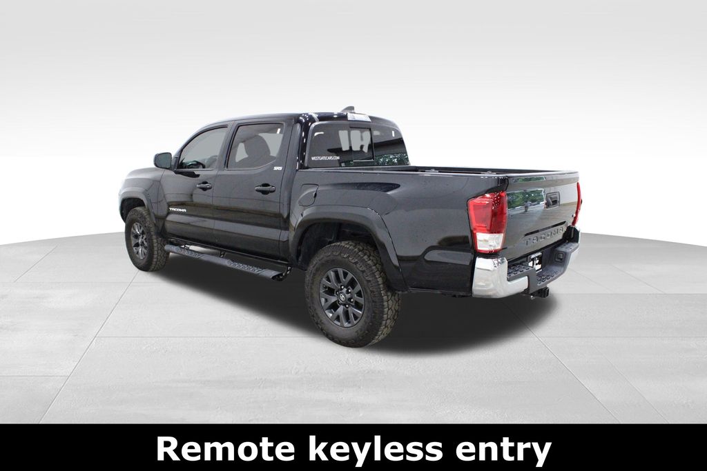 2021 Toyota Tacoma SR5 photo 3