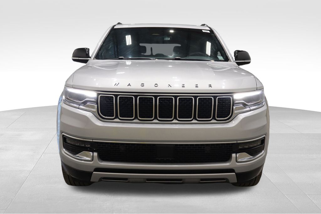 2024 Jeep Wagoneer L Series II photo 2