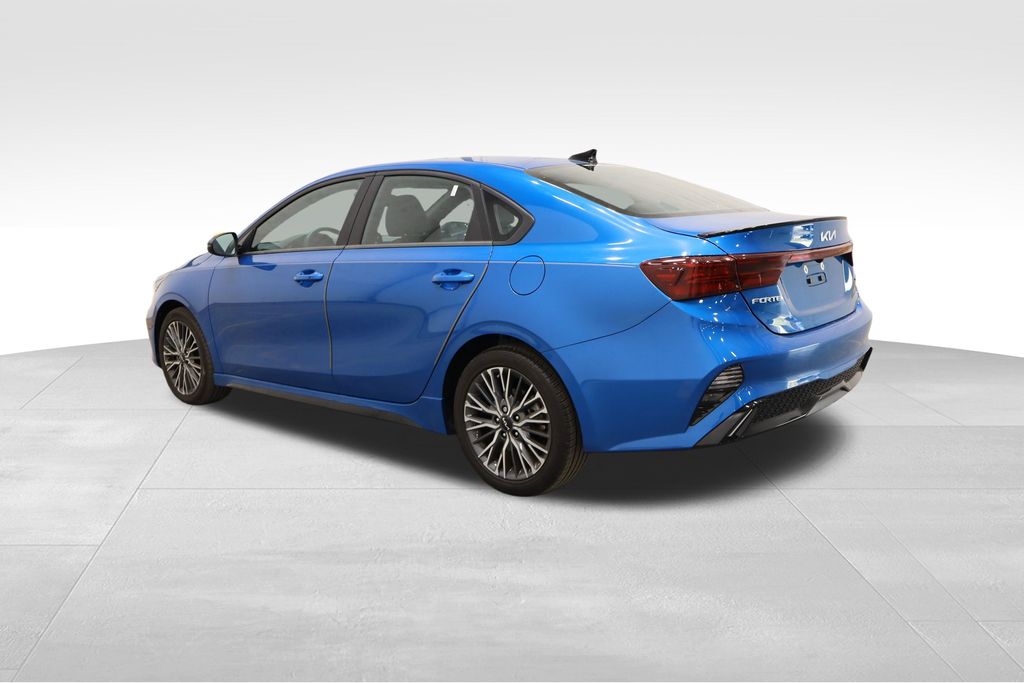 2023 Kia Forte GT-Line photo 3