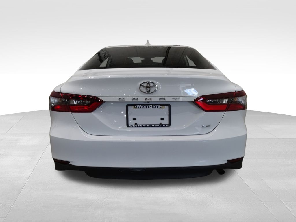 2023 Toyota Camry LE photo 4