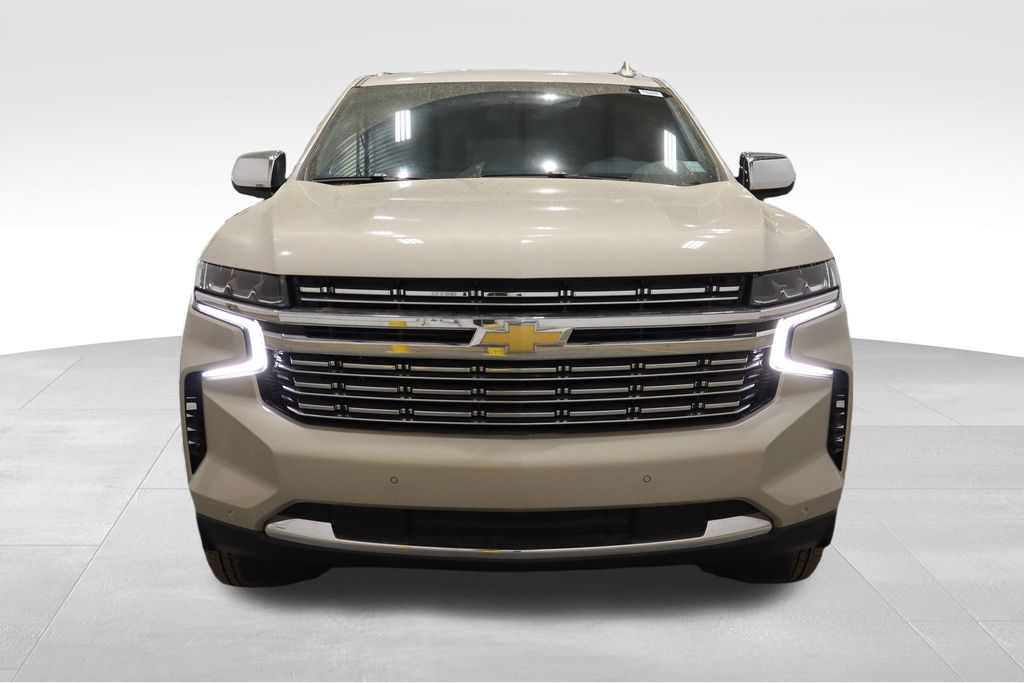 2024 Chevrolet Suburban Premier photo 2