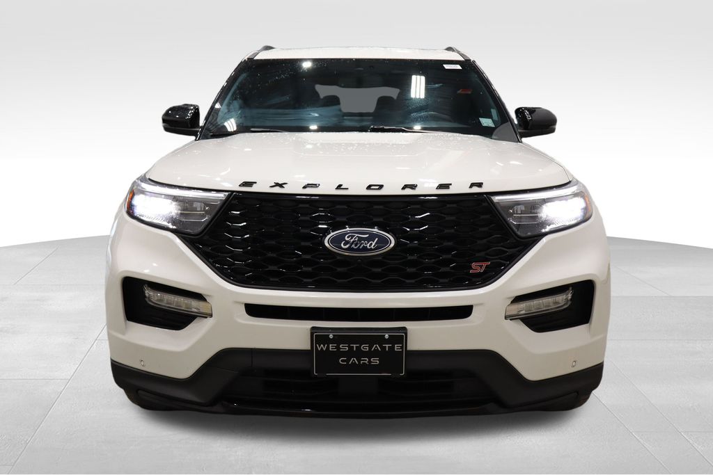2021 Ford Explorer ST photo 2