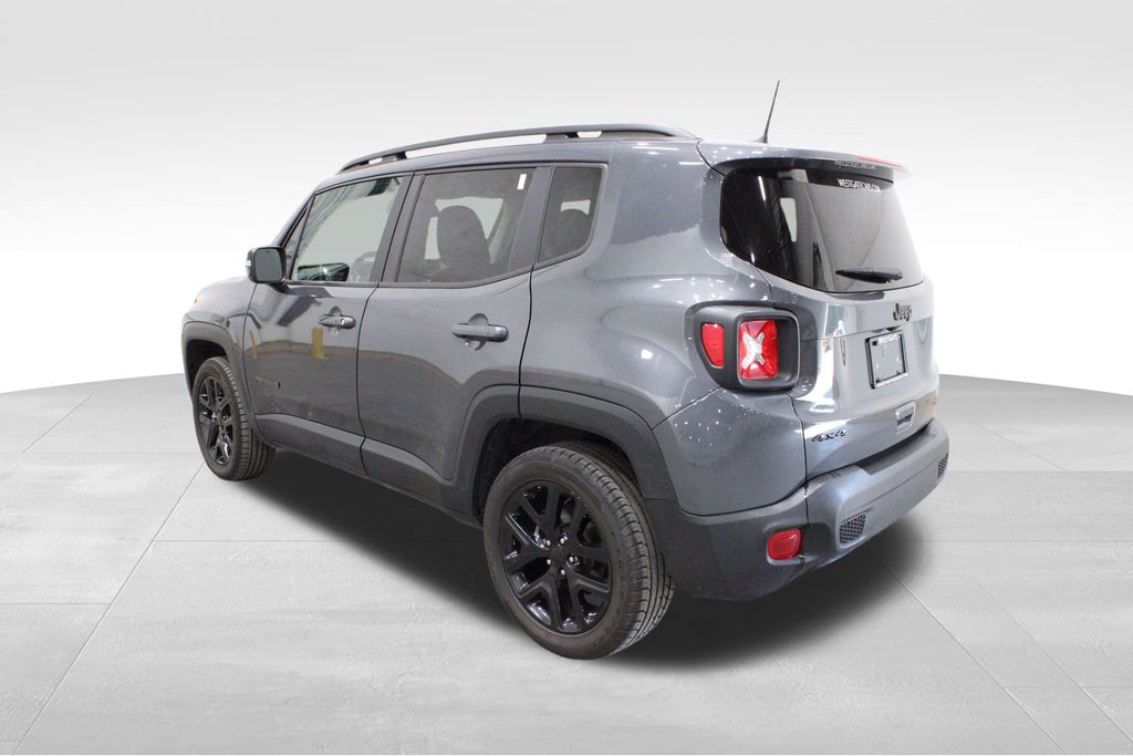 2023 Jeep Renegade Altitude photo 3