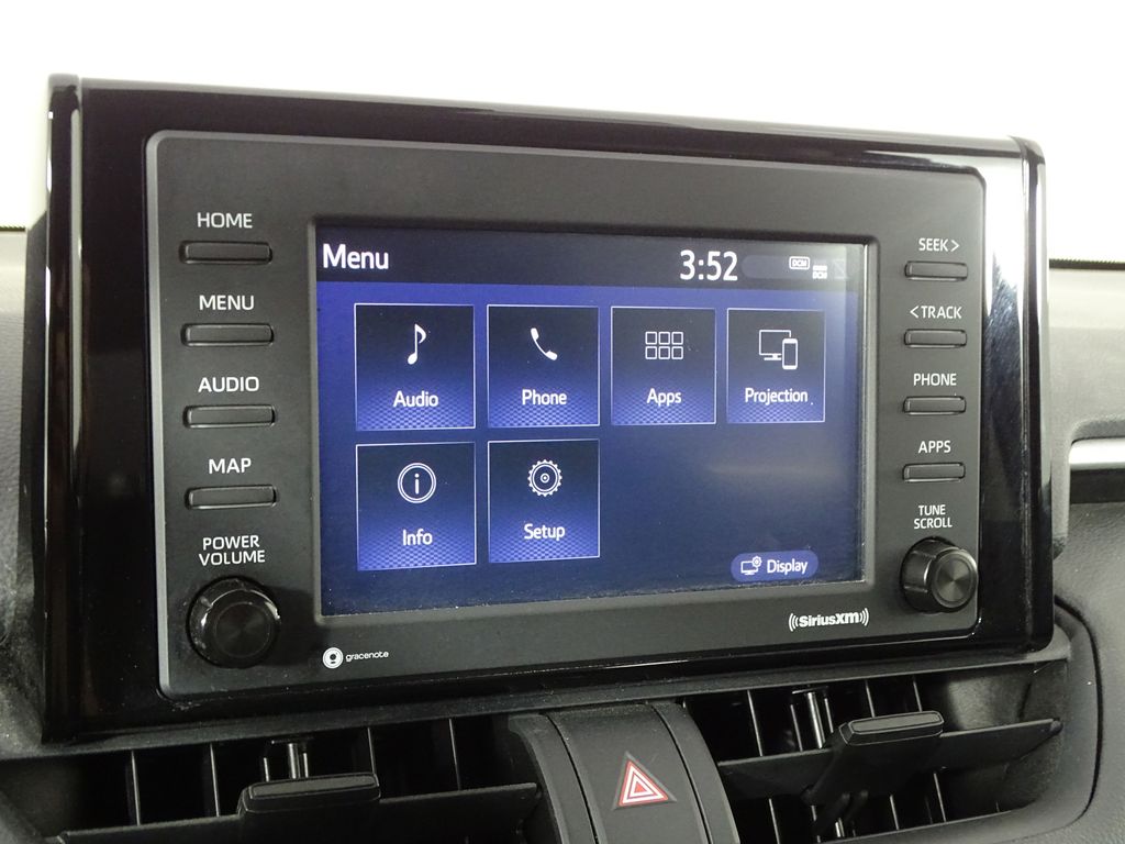 2021 Toyota RAV4 LE - Photo 29