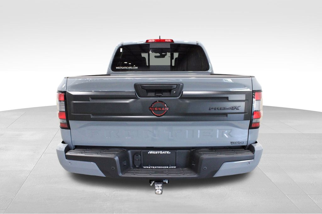 2025 Nissan Frontier PRO-4X photo 4