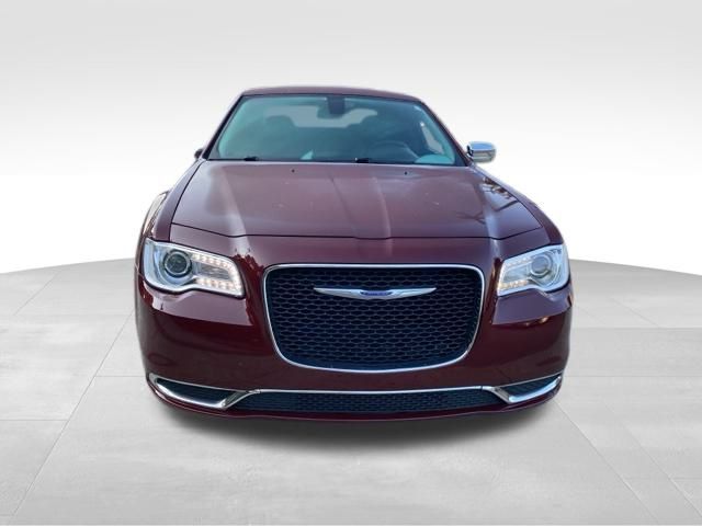 2018 Chrysler 300 Touring photo 4