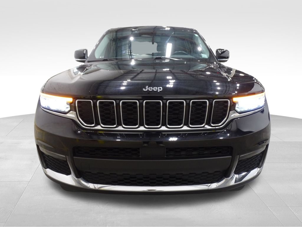 2021 Jeep Grand Cherokee L photo 2
