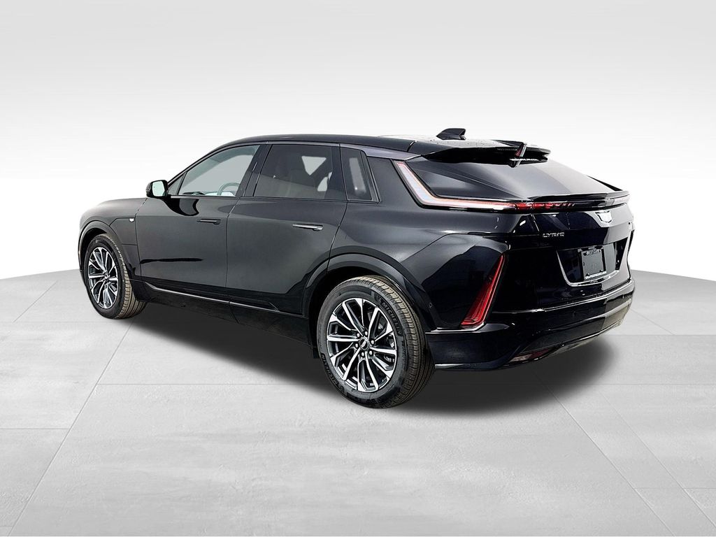 2024 Cadillac Lyriq Sport photo 4